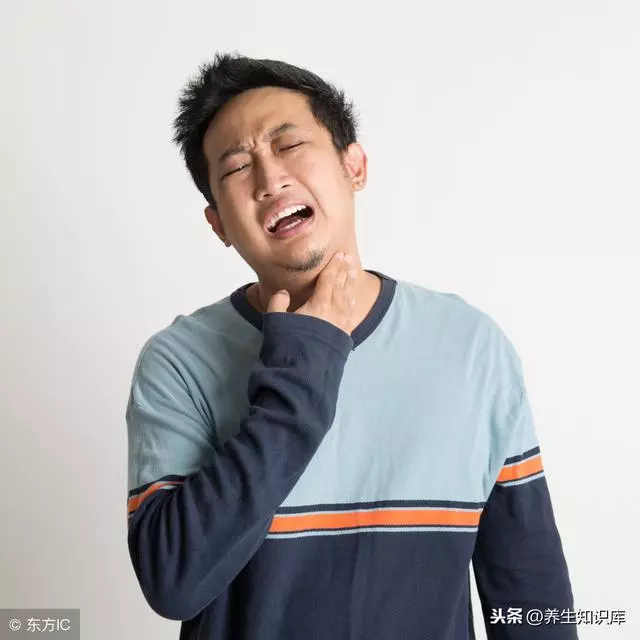 肺癌多是「拖」出來的,出現4種跡象,趁早就醫,尤其是這三類人