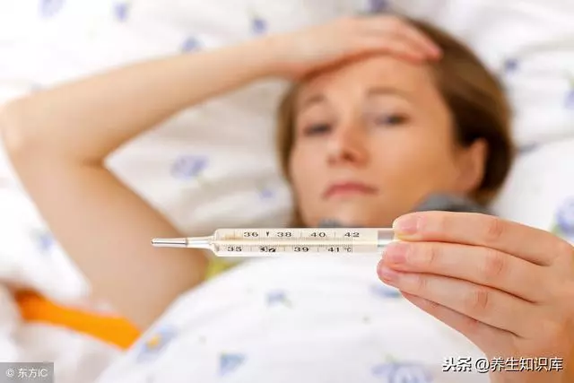 肺癌多是「拖」出來的,出現4種跡象,趁早就醫,尤其是這三類人
