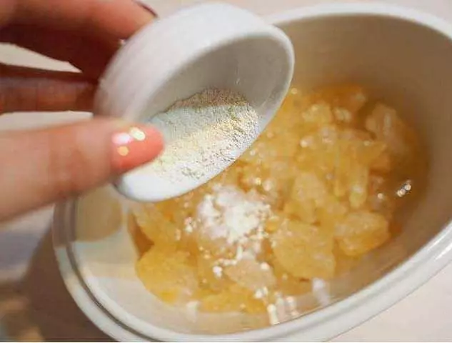 告訴你一個潤肺止咳的秘方,2個檸檬、一塊皮,每天吃一口,止咳又化痰、不易復發!