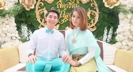 32歲泰國人妖花巨資變性被嫌醜!她怒整容馬上變「女神」,嫁21歲超帥有錢富二代為妻!