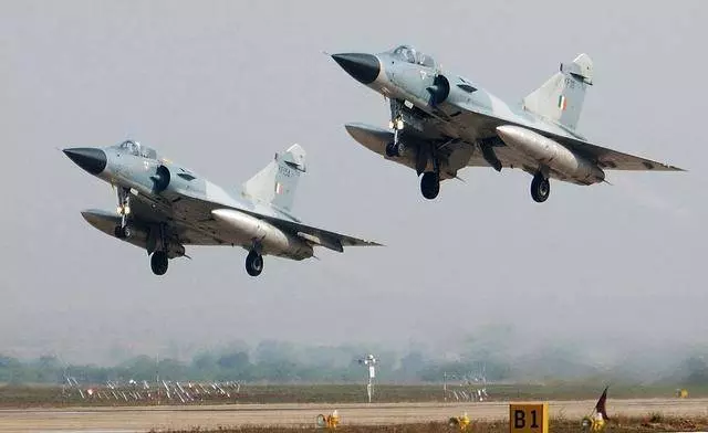 當印軍幻影戰鬥機拉起確認目標時,巴軍對空警戒雷達立刻發現了他們
