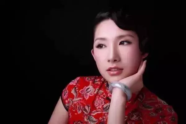 玉鐲碎了預示著什麼?一定要用紅布包起來,女性一定要知道