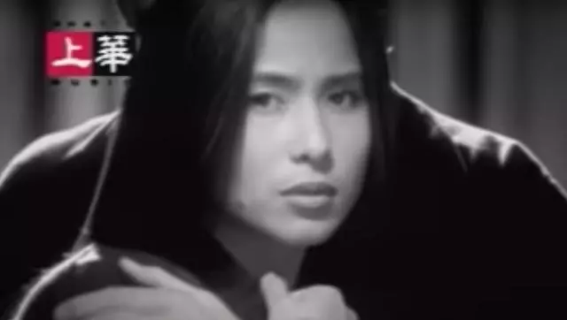 臺灣玉女歌手20年前嫁養豬大王,為了重疾父親毅然退歌壇,如今54歲近況曝光,爆肥26公斤,網友卻說:幸福滿滿