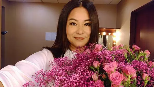 臺灣玉女歌手20年前嫁養豬大王,為了重疾父親毅然退歌壇,如今54歲近況曝光,爆肥26公斤,網友卻說:幸福滿滿