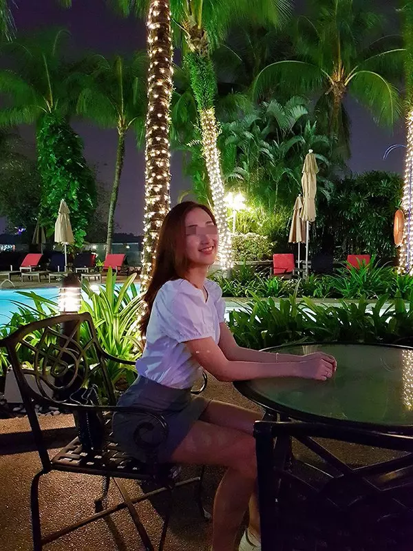 大馬美女網紅獲邀拍照,被要求:住同一間房?