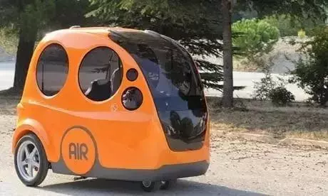 首台「空氣汽車」來了,不用油不費電,加點空氣就能跑200公裡,每輛只要5萬元