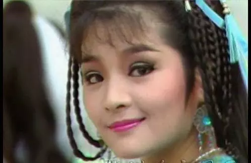 資深藝人易淑寬30歲未婚生子,22年後兒子竟殺員警還當場嗆聲!3年後近況曝光,網友:可憐父母心!