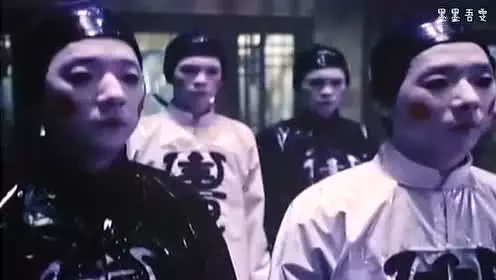 她深夜驚見「6紙紮人出現眼前」靈魂秒被帶走 鬼差架著她「攤開生死簿求幫忙」還要去見城隍爺(真人真事!)