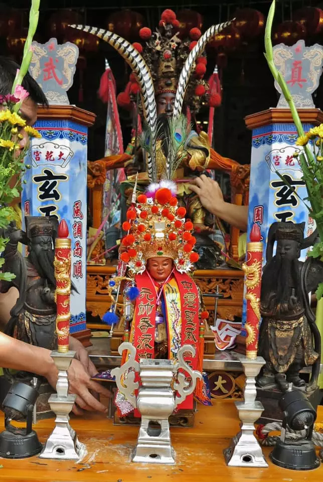 跟太子爺打賭!他不知好歹:「真有神力算我輸!」 隔天起床「客廳詭異狀況」求饒再也不敢
