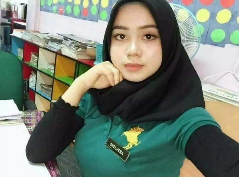 馬來西亞小學生曬班主任老師,個個顏值媲美網紅