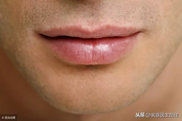 嘴唇泛紫黑色,反映身體的3個問題,事情可不簡單