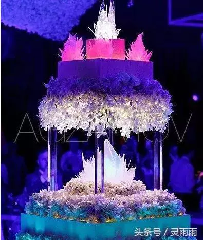 富二代花了「500萬做結婚蛋糕」,大家都罵奢侈!但蛋糕一推出來,全場被「美到目瞪口呆」!