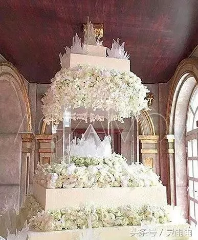 富二代花了「500萬做結婚蛋糕」,大家都罵奢侈!但蛋糕一推出來,全場被「美到目瞪口呆」!