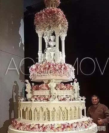 富二代花了「500萬做結婚蛋糕」,大家都罵奢侈!但蛋糕一推出來,全場被「美到目瞪口呆」!