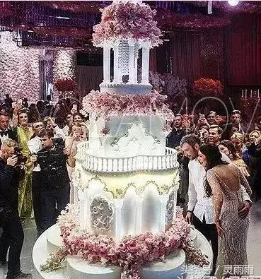 富二代花了「500萬做結婚蛋糕」,大家都罵奢侈!但蛋糕一推出來,全場被「美到目瞪口呆」!