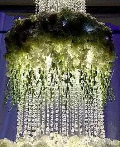 富二代花了「500萬做結婚蛋糕」,大家都罵奢侈!但蛋糕一推出來,全場被「美到目瞪口呆」!