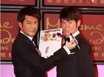 身為蠟像你憑什麼不像,原來這麼多明星都被「坑」過!
