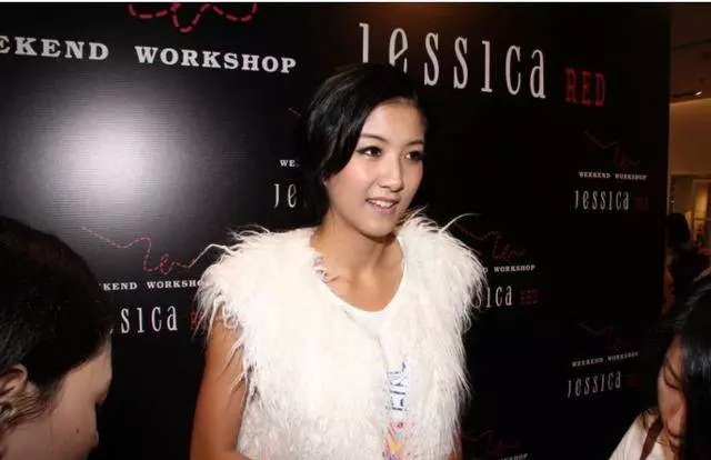 胡杏兒二胎後,黃宗澤戀情有了新進展,女方曾是陳浩民事件受害者