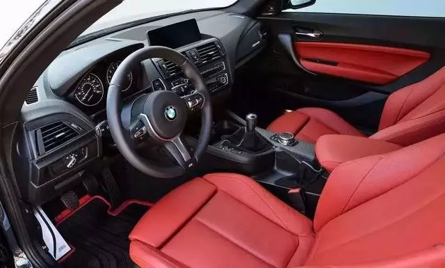 揭秘:汽車坐起來舒不舒服?明白這幾點,一眼就能看出好壞