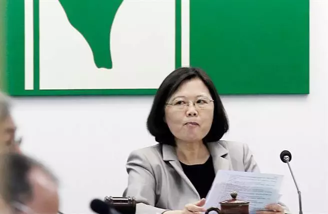 吳子嘉慘遭綠營開鍘 前扁辦主任預告:小英將潰敗!