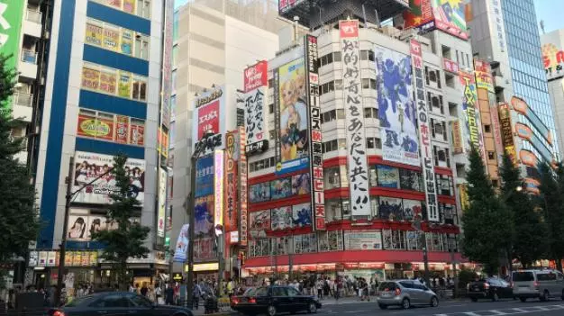 日本的一個「魔鬼」地鐵,建議女孩子不要乘坐!