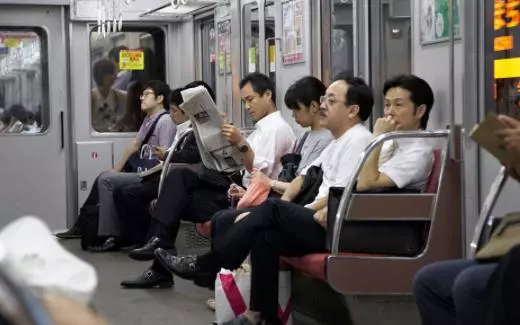 日本的一個「魔鬼」地鐵,建議女孩子不要乘坐!