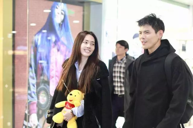 向太正式官宣兒子戀情!曬郭碧婷美照承認她是兒媳!
