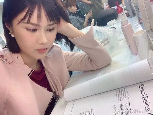 原來是全球首屈一指的高材生!TVB綠葉港姐:人生就是和自己比賽!