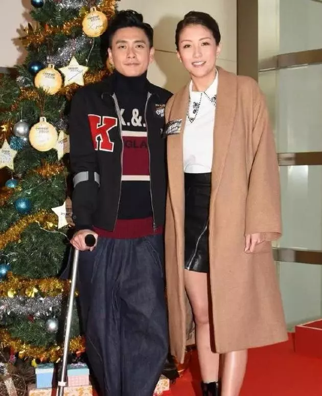 一個頻換女友,一個狂曬娃?分手6年,昔日金童玉女近況大不同!