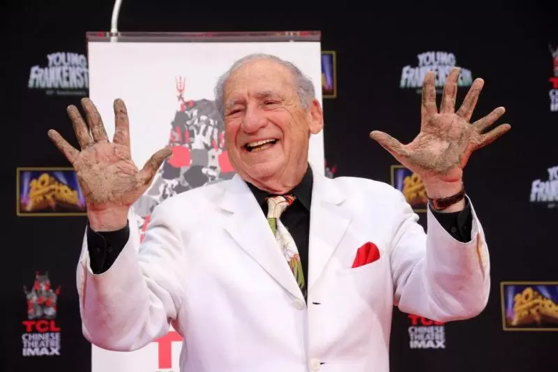50 Amazing Jokes From Comedy Legends