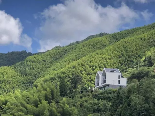 為給母親養老,他跑到鄉下蓋房,得國際大獎,造就全球必睡民宿!