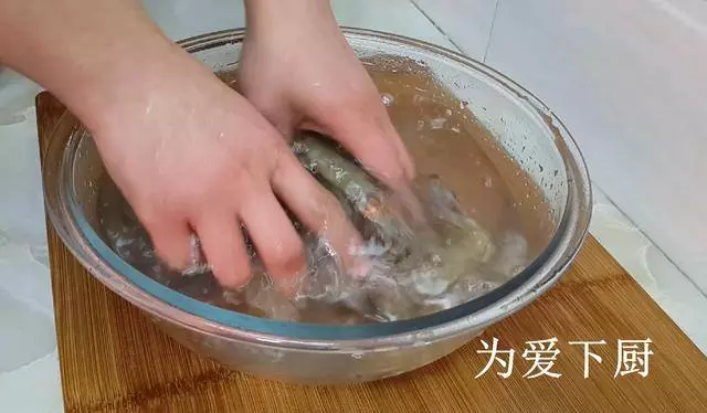 大蝦又出新吃法,教你簡單一做,比清蒸紅燒還好吃,全家都搶著吃