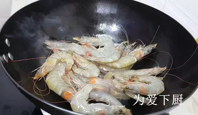 大蝦又出新吃法,教你簡單一做,比清蒸紅燒還好吃,全家都搶著吃