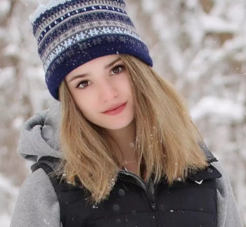 美國14歲網球小將因超高顏值走紅,網友稱其將是未來網壇第一美!