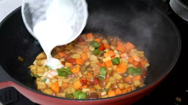 杏鮑菇新做法,又香又入味,口感比肉好,每次做兩盤都不夠吃!