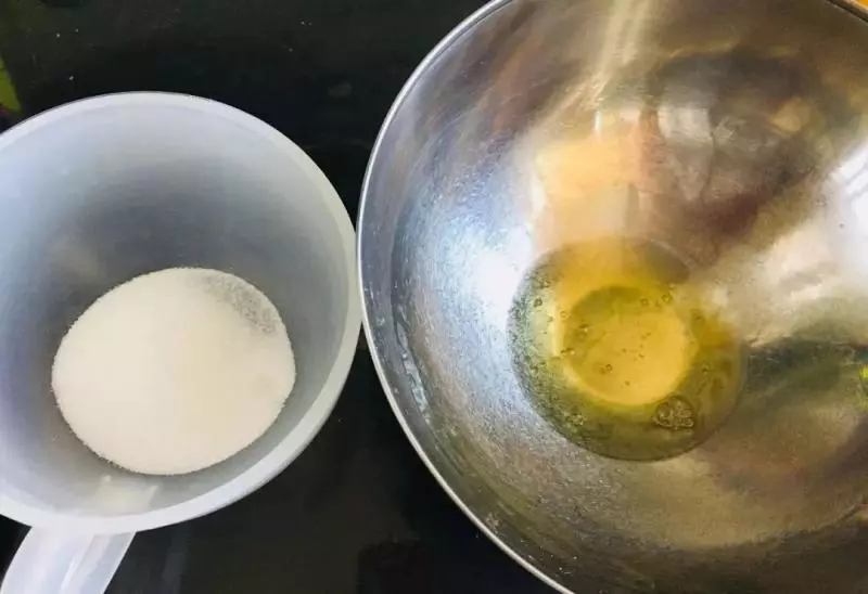 能吃又能裝飾,做100次造型都能用它!她們的蛋糕裝飾神器超簡單!
