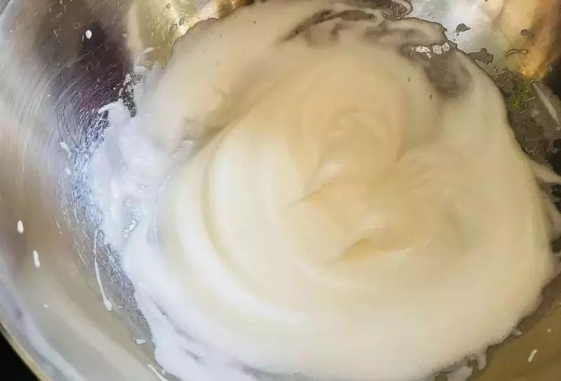 能吃又能裝飾,做100次造型都能用它!她們的蛋糕裝飾神器超簡單!