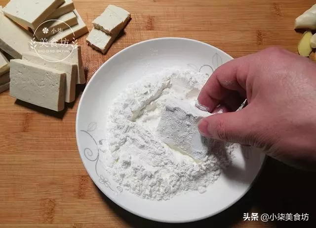 雞蛋打在豆腐里,這道菜火了,做法超級簡單,好吃的快要飛起來了