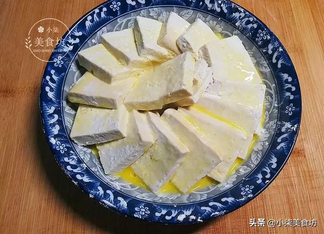 雞蛋打在豆腐里,這道菜火了,做法超級簡單,好吃的快要飛起來了