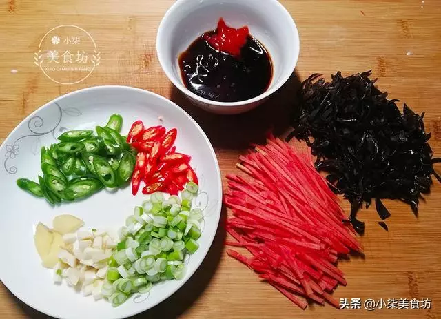 雞蛋打在豆腐里,這道菜火了,做法超級簡單,好吃的快要飛起來了