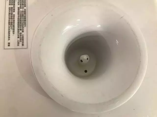你每天在用的飲水機原來這麼髒!學會這個方法,輕鬆喝到健康水