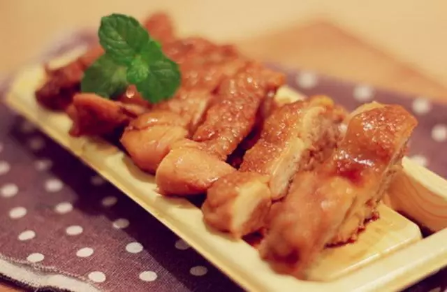 廣東名菜豉油雞這樣做,方法簡單,味道超好,我家餐餐少不了!