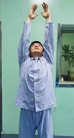 肩關節疼?做以下幾個動作,有效緩解疼痛!