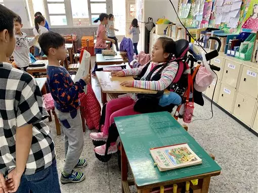3歲珣珣車禍全癱近況曝光!經歷六年血淚燦笑「會珍惜每一天」 大談夢想「要帶爸媽出去玩」眾人心疼