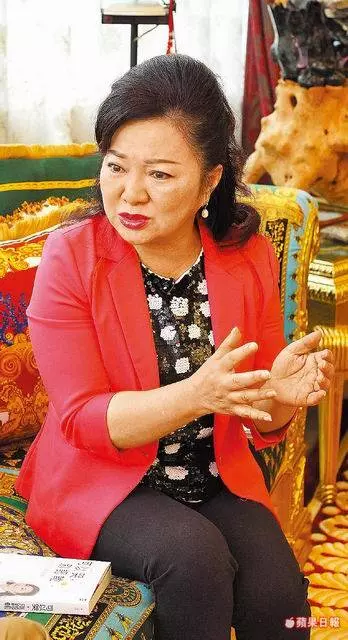 62歲白冰冰晚年無依決定「捐出財產」!已寫好身後事的她淚訴:怎會想過有這一天