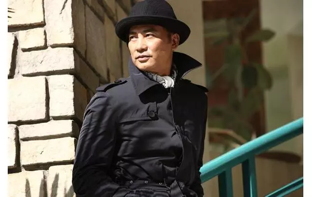 任達華痴迷攝影不亞於拍戲,卻經常遭女兒偷拍,影帝內心柔軟盡顯!