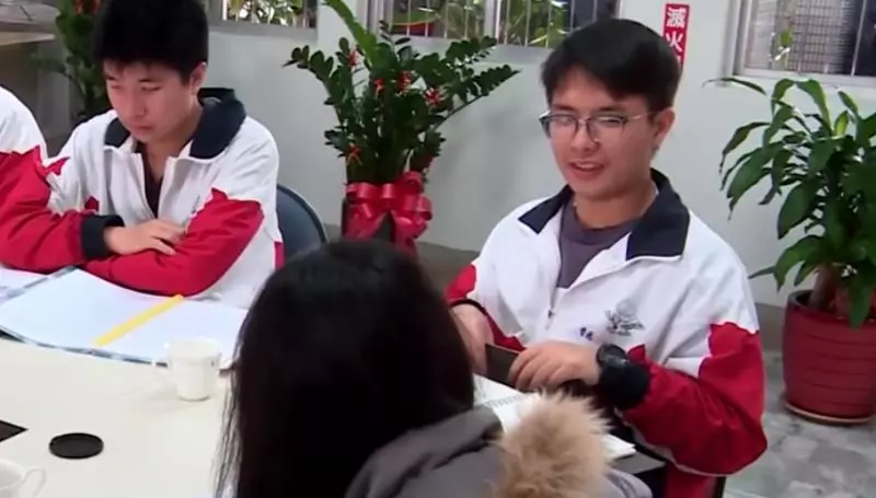 我媽是清潔工!高中生靠單親媽養大 如今用「學測滿級」回報還要當無國界醫生