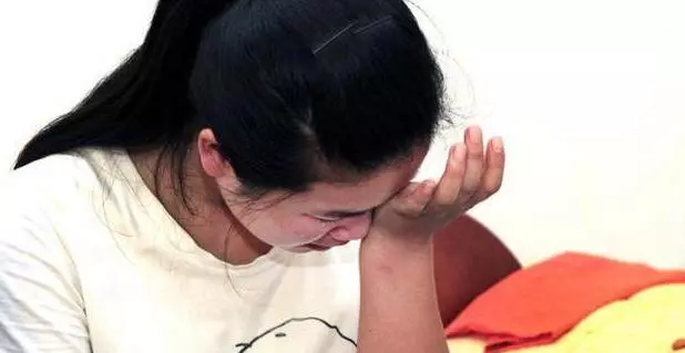 妹妹出嫁我準備送輛車,臨上婚車聽她說的話,我把鑰匙放回兜里!