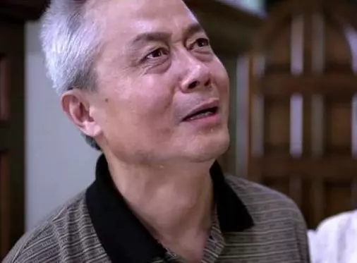 前夫去世五年我再婚,婚禮上前婆婆帶來一個人,看到他我淚流滿面