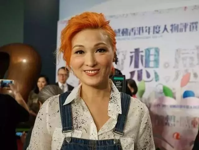 結婚六年依然膝下無子!49歲女星放棄人工受孕,低調領養圓當媽夢~